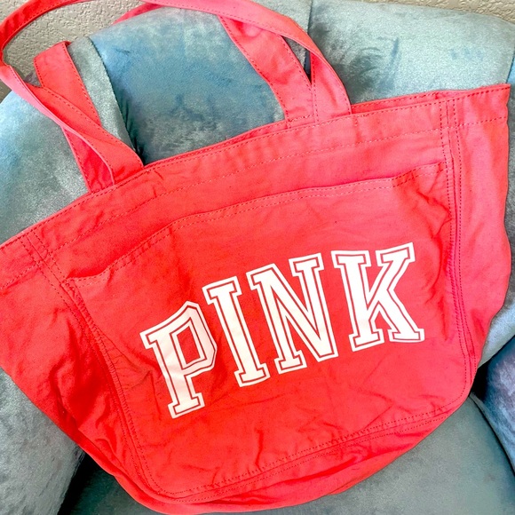 Victoria’s Secret PINK weekender bag - Picture 1 of 2